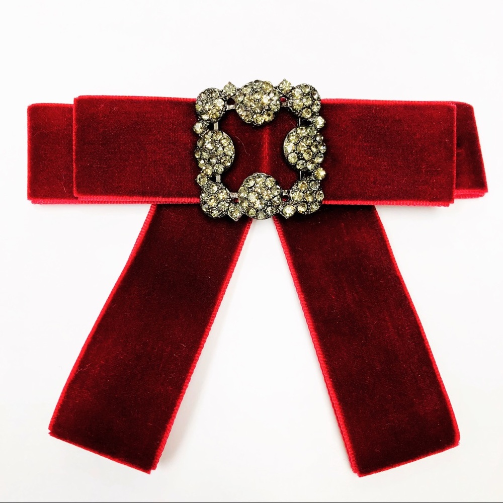 Velvet bow brooch
